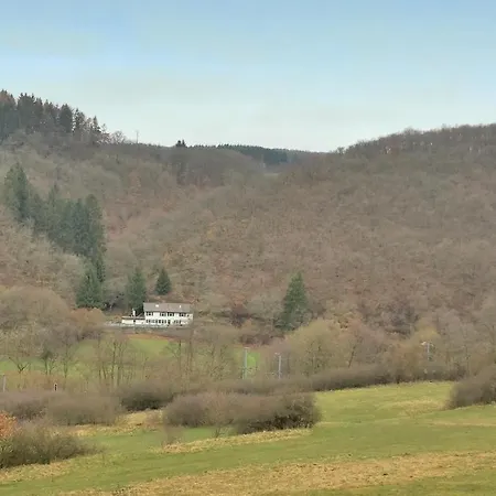 Awesome In W/ 2 Bedrooms And Wifi Hébergement de vacances Kautenbach