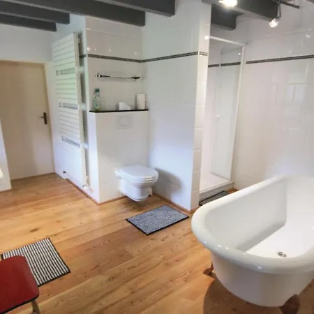 Awesome In W/ 2 Bedrooms And Wifi Kautenbach